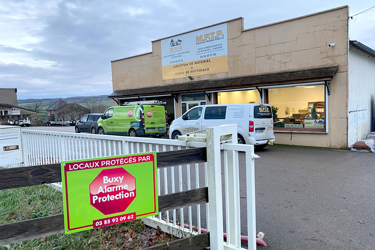 Installation alarme et vidéoprotection pour professionnels — Buxy Alarme Protection