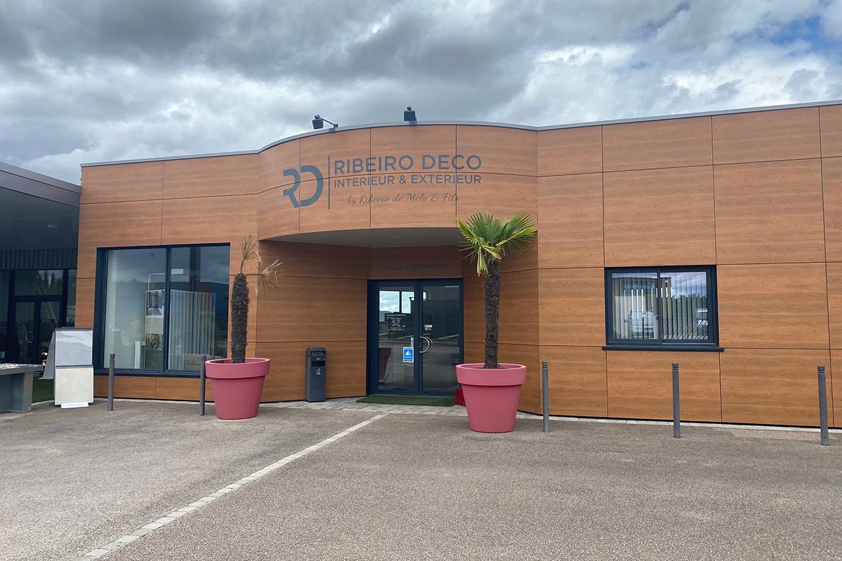 Sécurisation d'un commerce de décoration — Ribeiro Deco, entrée et accès